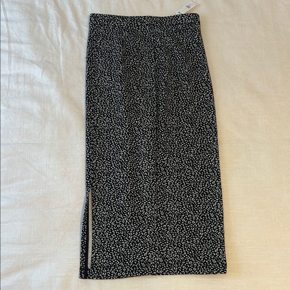 Banana Republic Black and White Speckle Maxi Skirt